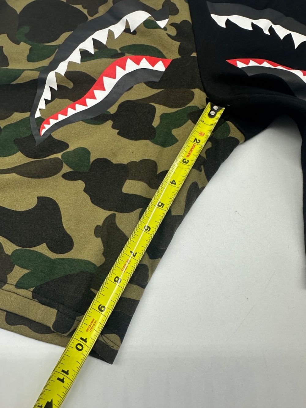 A Bathing Ape Camo Front Shark Sweat‎ Shorts - XXL - Picture 5 of 5